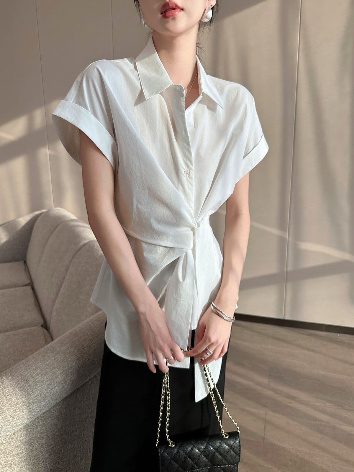 느긋한 POLO 칼라 반팔 여성 셔츠 여름 2026 새로운 허리 수축 레이스업 루즈핏 캐주얼 미니멀리즘 다용도 맨위 상세 이미지 19