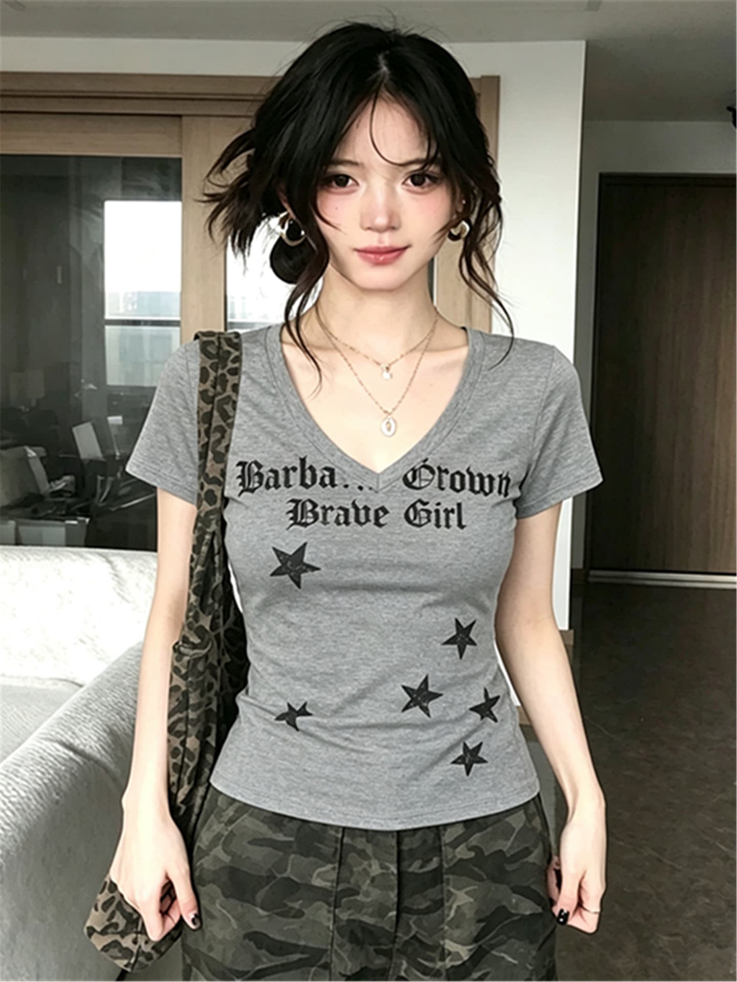 260 그램 좋은 면 아메리칸 핫걸 회색 별 알파벳 프린트 V넥 긍정적 인 어깨 반팔 여성 여름 몸매 가꾸기 작은 맨위 상세 이미지 2