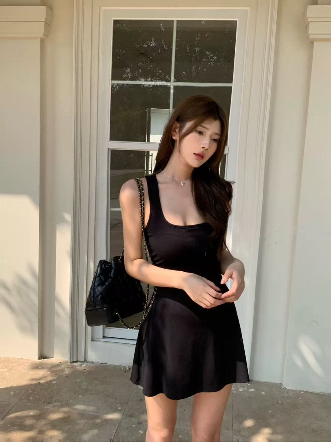 달콤한 매운맛 바람 2026 섹시함 백리스 슬립 여성 드레스 여름 검정색 몸매 가꾸기 A라인 스커트 작은 키 짧은 치마 상세 이미지 3