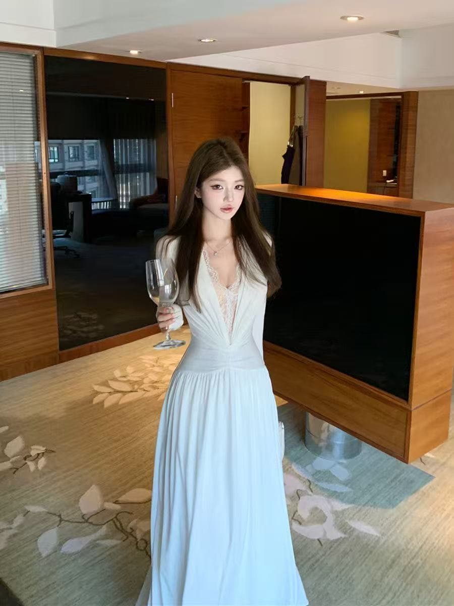 원본 원단 검정색 레이스 조각 V넥 여성 드레스 슬림해 보이는 고급 센스 허리 수축 품격 길다 치마 상세 이미지 2