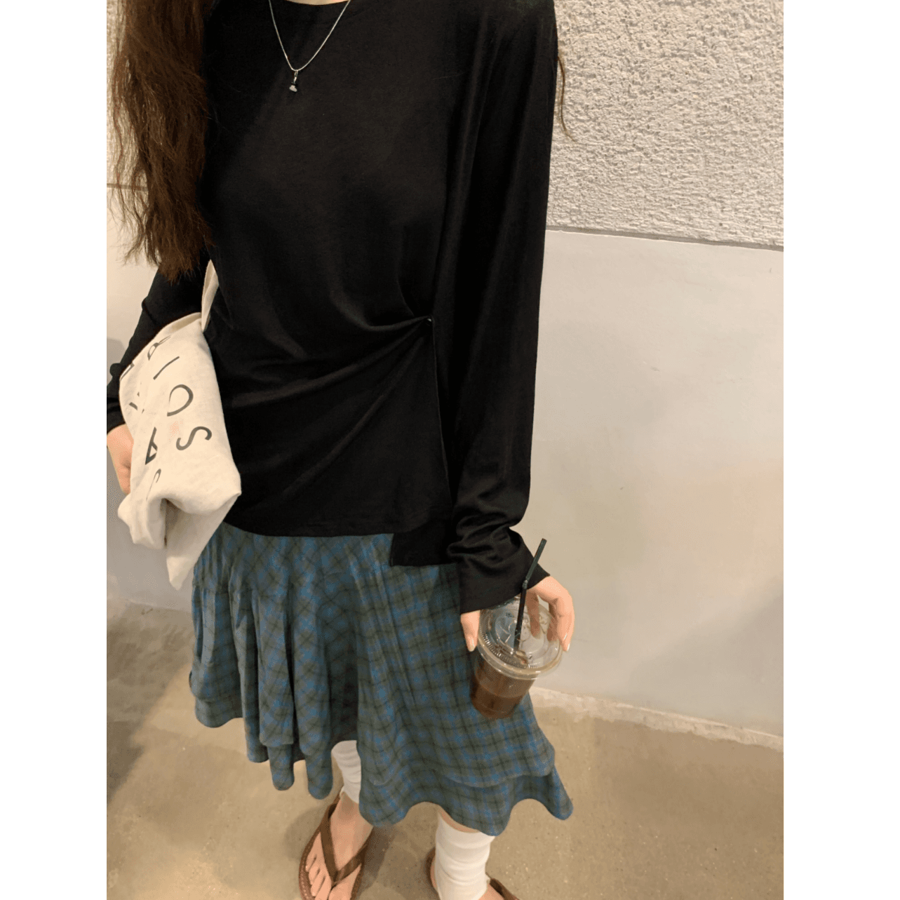 측면 부서 버클 허리 수축 긴팔 단색 라이 경기 서울 주간 실크 눈꽃 면 티셔츠 여성 자외선 차단 블라우스 맨위 슬림해 보이는 여름 얇은 이미지 4