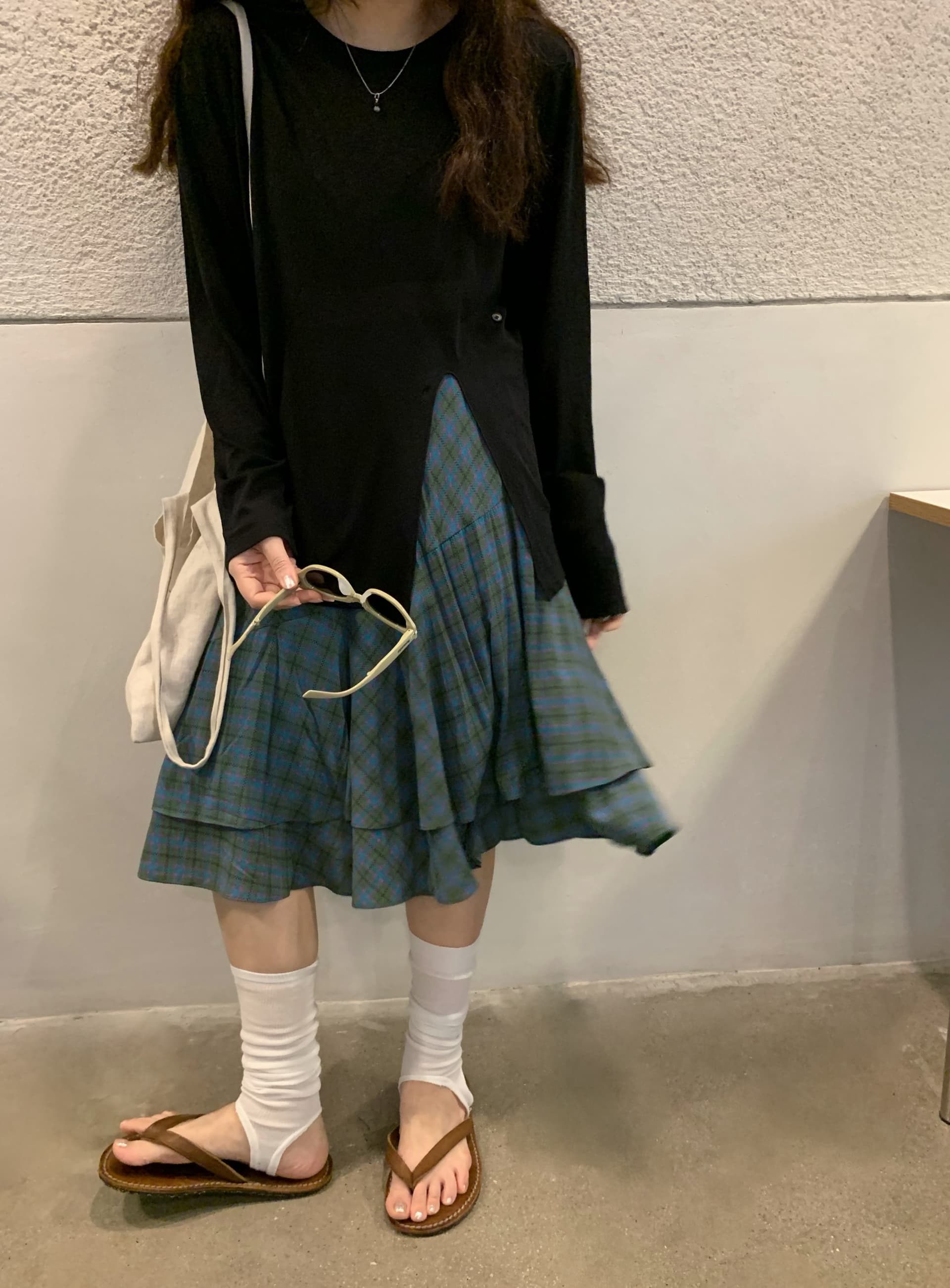 측면 부서 버클 허리 수축 긴팔 단색 라이 경기 서울 주간 실크 눈꽃 면 티셔츠 여성 자외선 차단 블라우스 맨위 슬림해 보이는 여름 얇은 상세 이미지 7