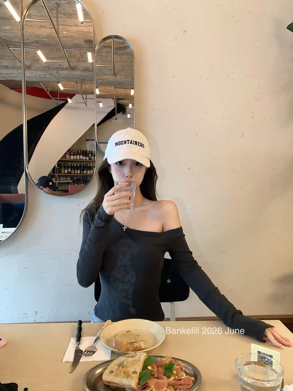 220 그램 92 면 8 암모니아 Lun 비스듬한 칼라 오프숄더 티셔츠 여성 긴 소매 기본 셔츠 여성 상세 이미지 5