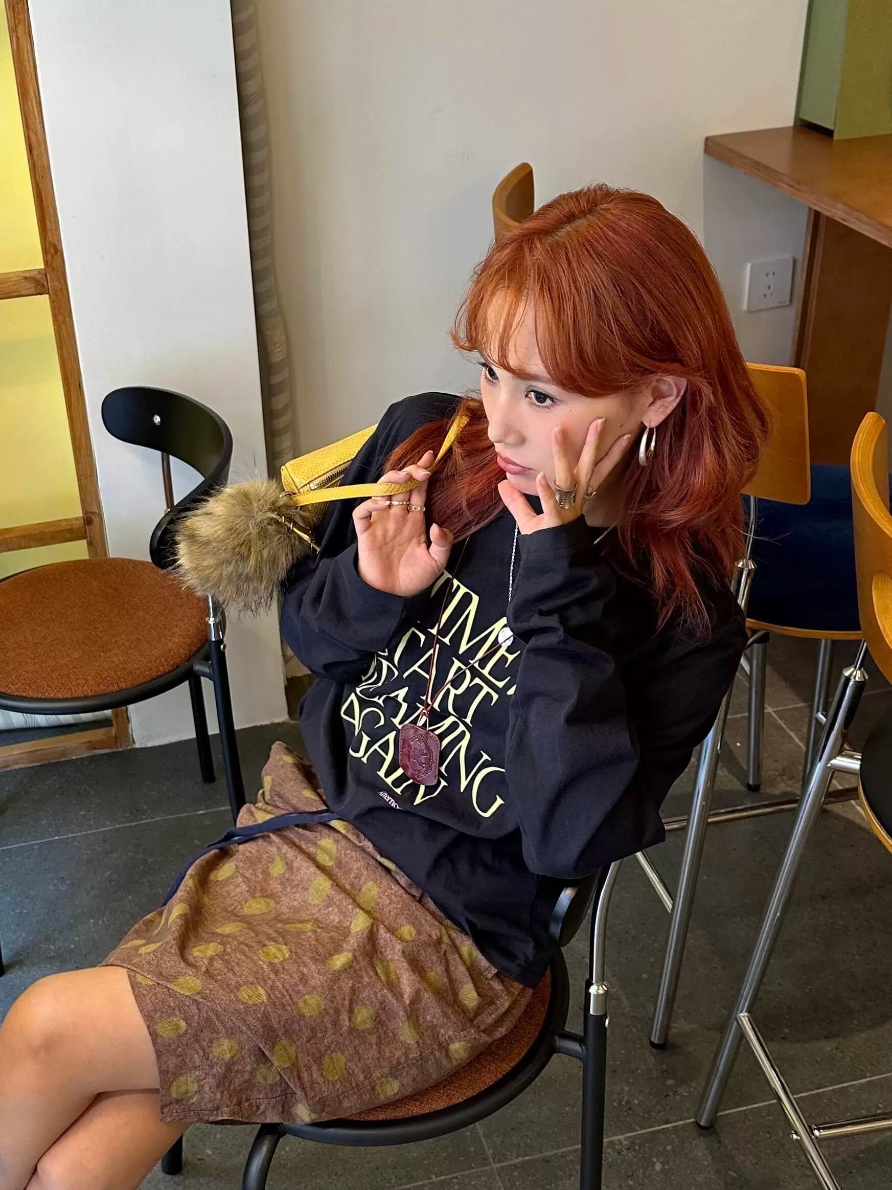 순면 210 그램 빗질하다 정밀 프린트 가을 루즈핏 긴팔 티셔츠 여성 이미지 3