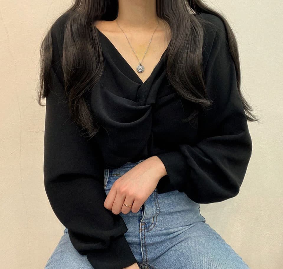 한국 chic 가을 프랑스식 품격 주름 V넥 비틀림 디자인 루즈핏 캐주얼 단색 긴팔 셔츠 맨위 상세 이미지 32
