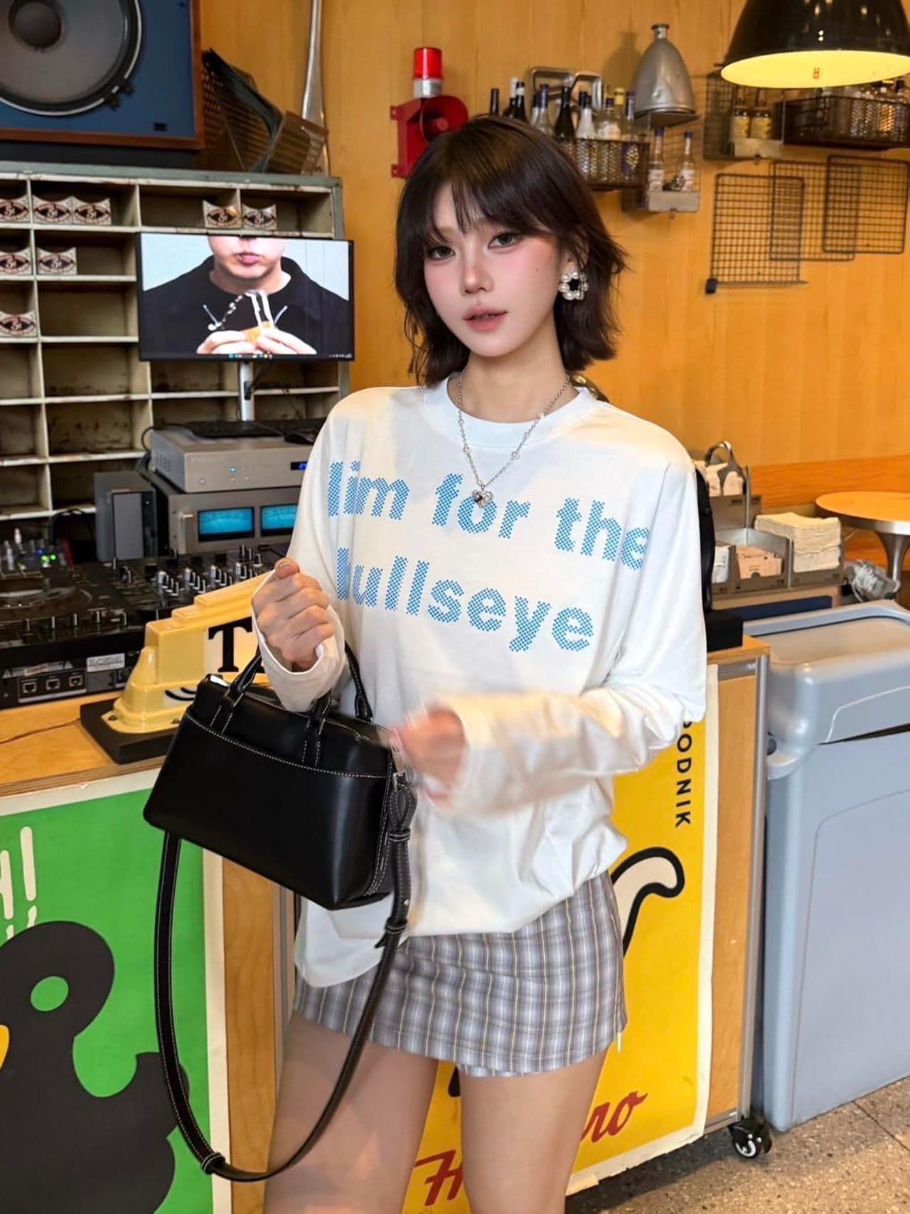 210 그램 21 이후 패키지 칼라 프린트 가을 의상 긴팔 티셔츠 여성 루즈핏 순면 라운드 넥 맨위 상세 이미지 4