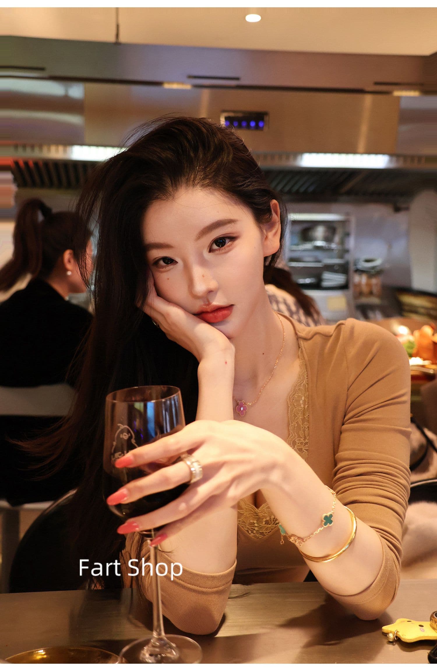 사람들 면 잡아라. 털 샐리 정원 레이스 V넥 백리스 얇은 플러시 긴팔 가을 겨울 티셔츠 여성 기본 셔츠 상세 이미지 2