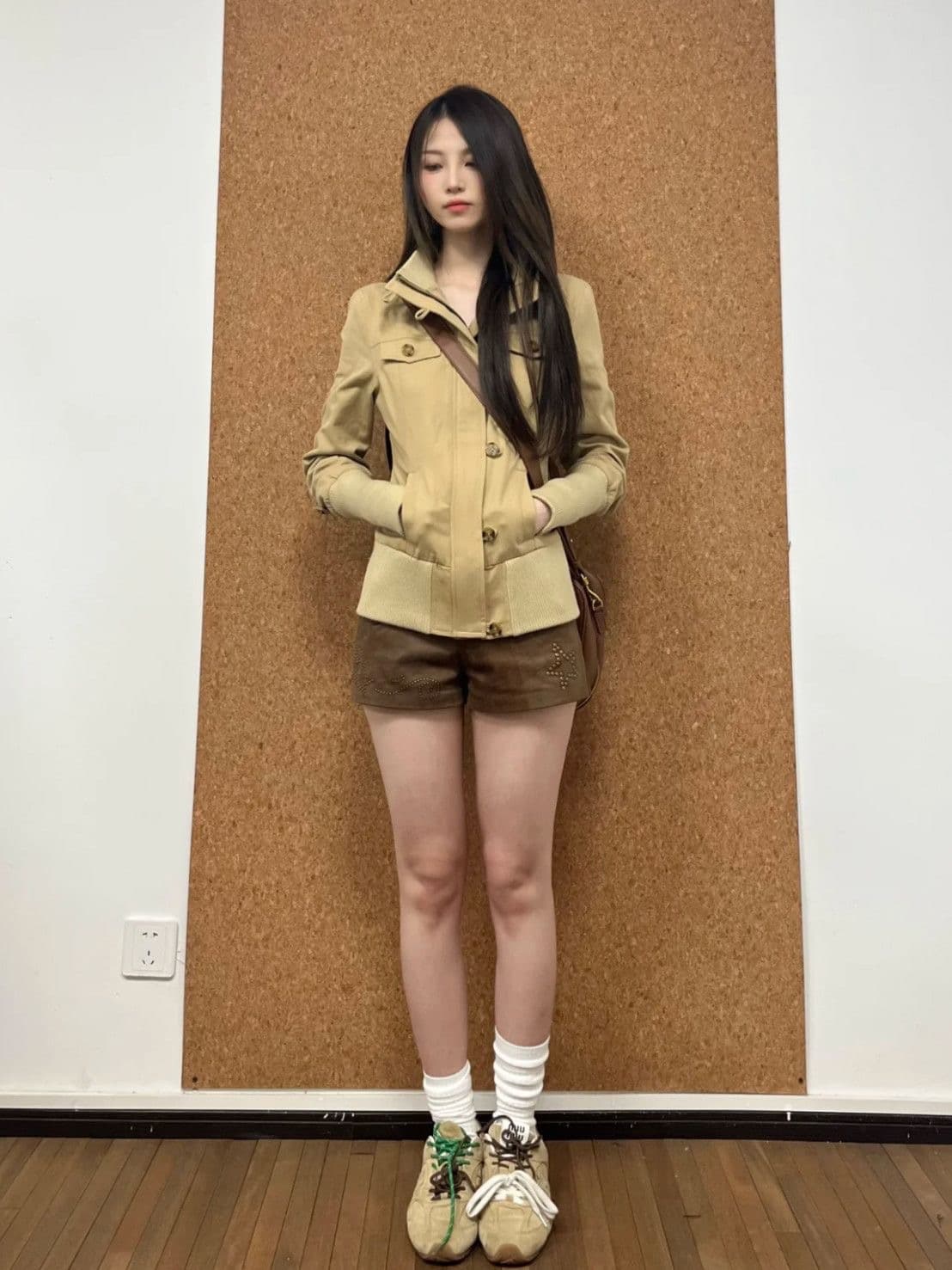 아메리칸 레트로 스탠드 칼라 워크웨어 재킷 여성 코트 가을 새로운 디자인 센스 몸매 가꾸기 슬림해 보이는 지퍼 맨위 오픈 가디건 상세 이미지 18