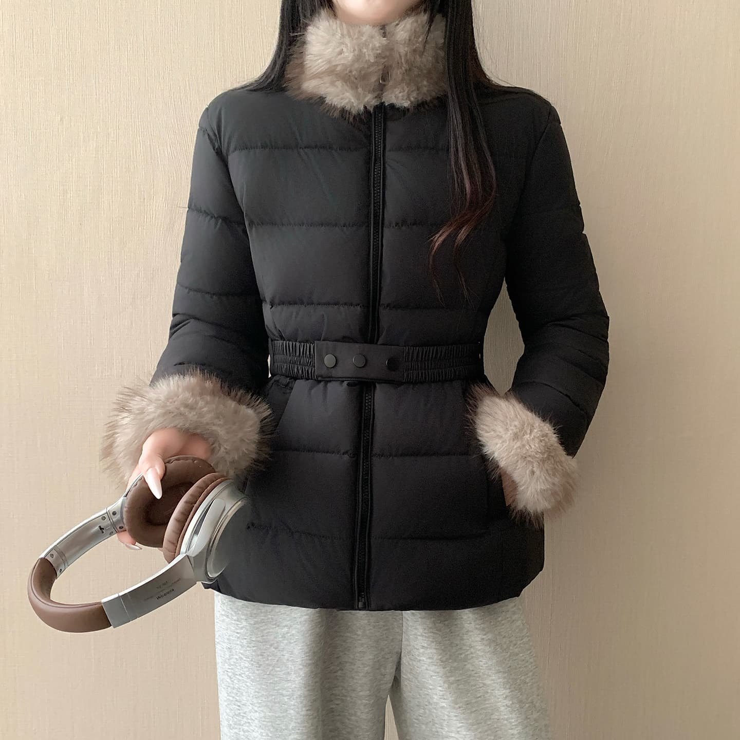 허리 수축 아래 면화 의류 여성 2026 년 새로운 갈비 살 면 옷 몸매 가꾸기 스탠드 칼라 목화 진딧물 겨울 고급 센스 재킷 이미지 5