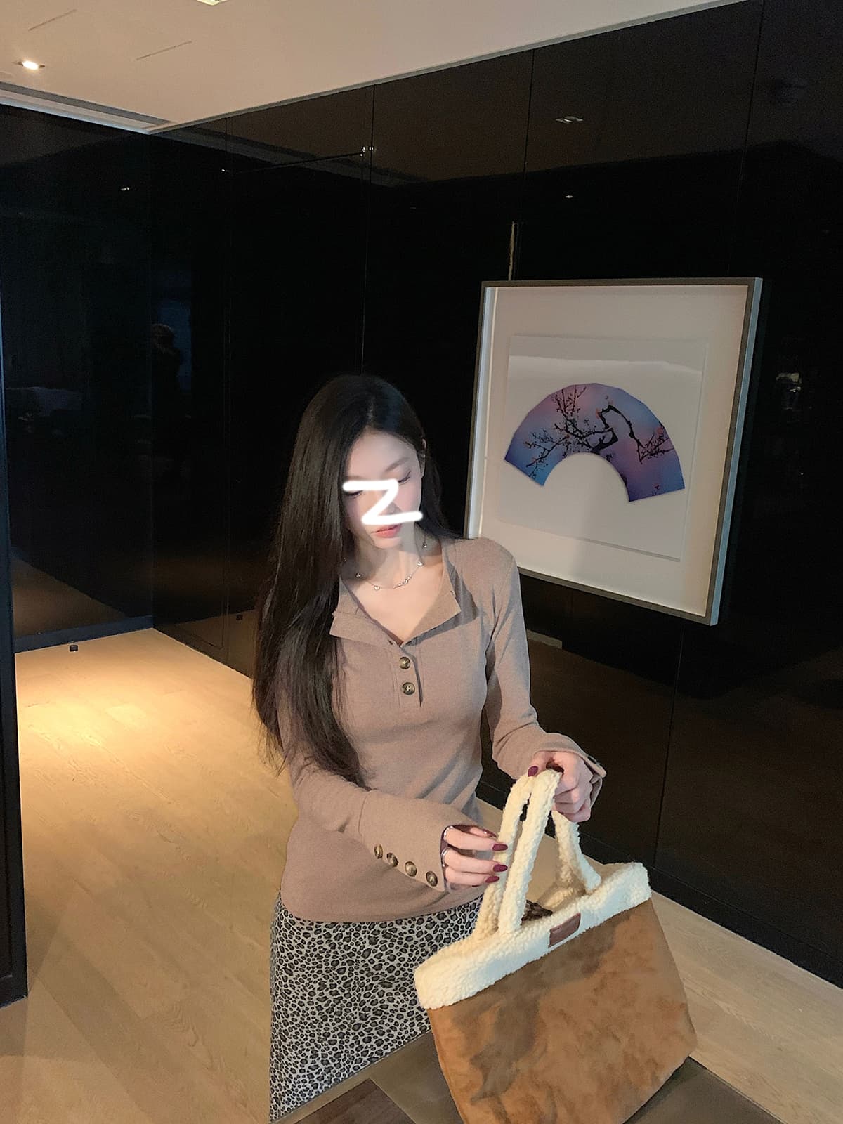 경관 그림 원본 뮤 S 양모 280 그램 헨리 V넥 단추 긴팔 티셔츠 기본 셔츠 여성 가을 겨울 맨위 상세 이미지 3