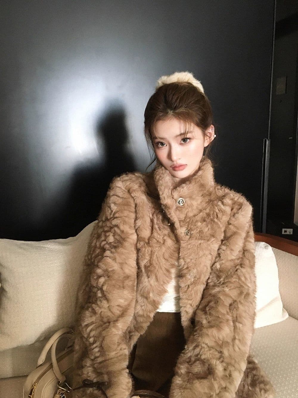 작은 곰 마음 스탠드 칼라 염색 포인터 환경 보호 피모 하나 여성 코트 겨울 느긋한 캐주얼 두꺼운 모피 코트