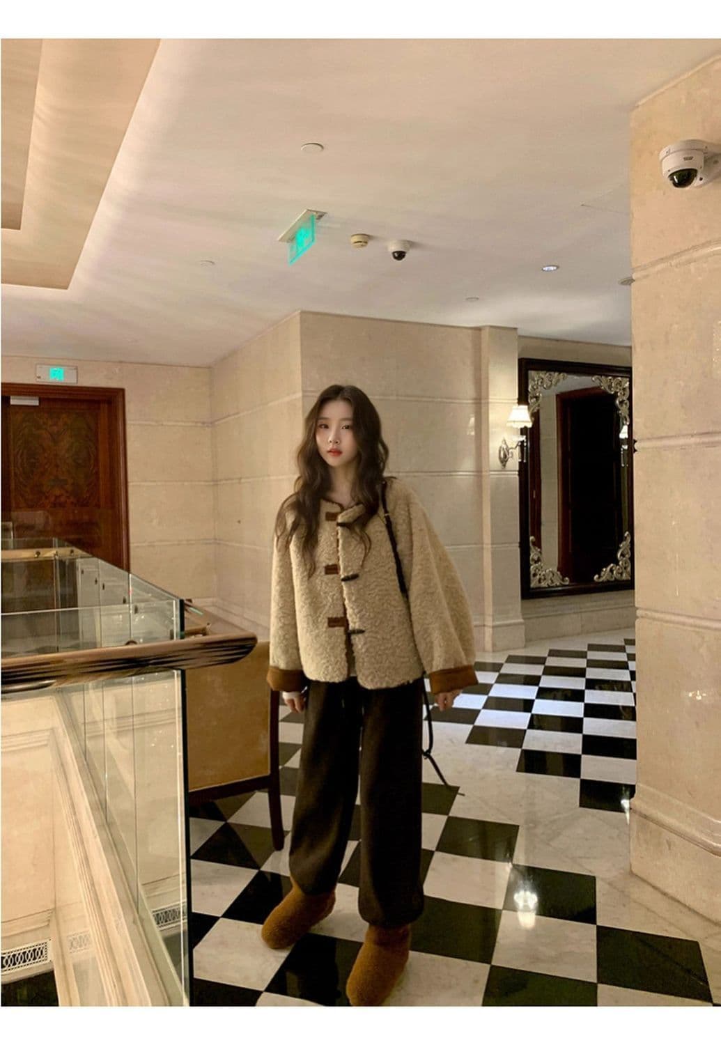 2026 새로운 슈퍼 잘 생긴 양면 착용 스웨이드 원단 올해 인기 어린 양 플리스 피모 하나 여성 코트 겨울 상세 이미지 14