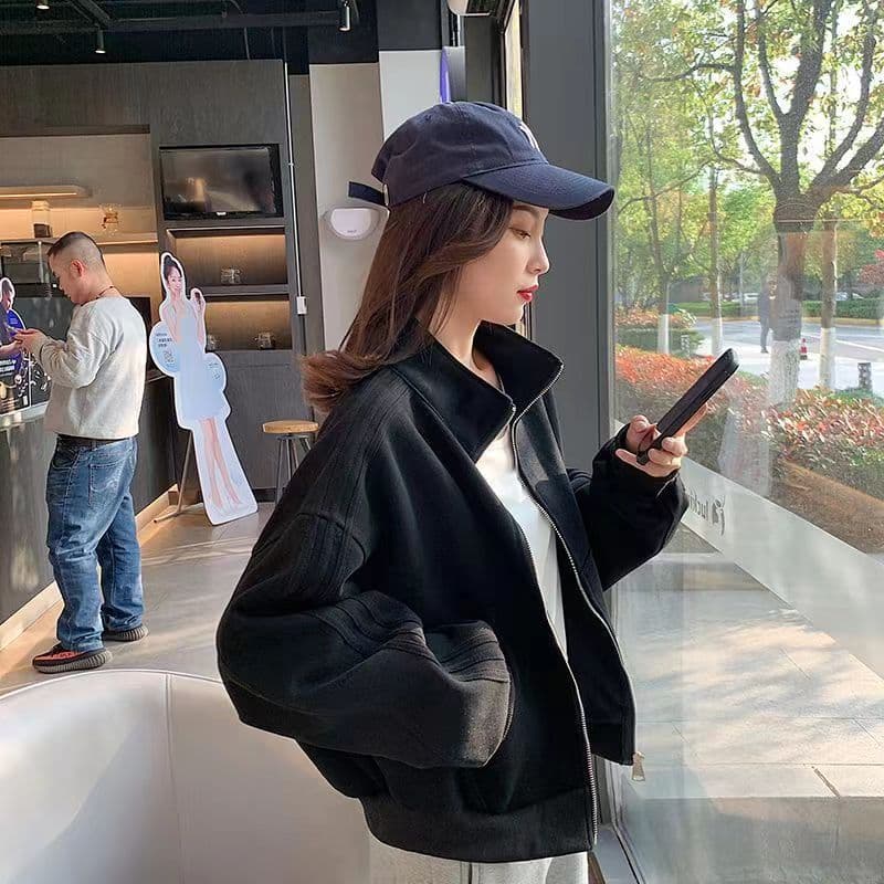 새로운 봄 가을 야구 유니폼 다용도 운동 재킷 단색 스탠드 칼라 루즈핏 캐주얼 슬림해 보이는 짧은 외투 바람의 소리 트렌디 상세 이미지 1