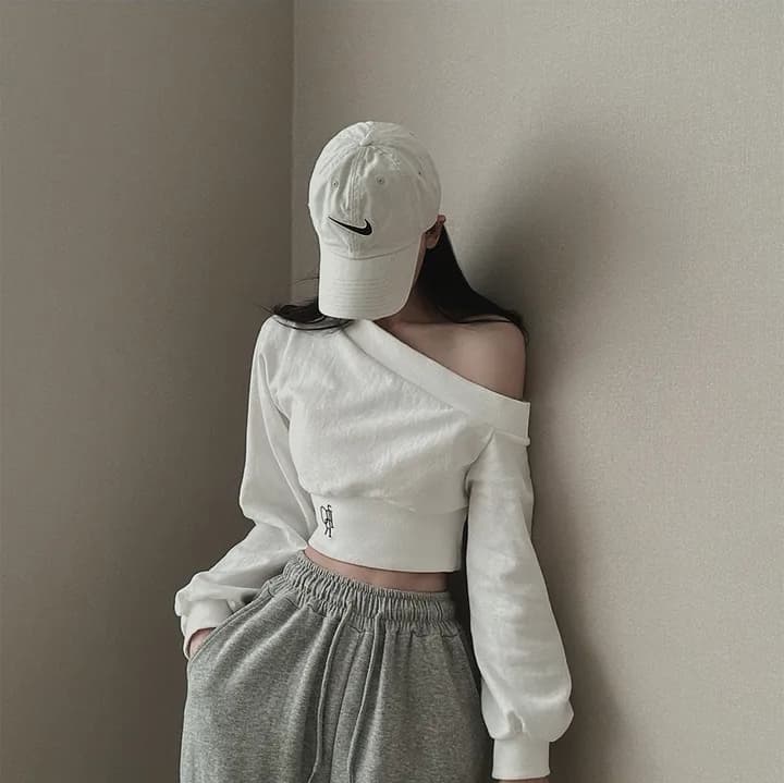 한국 chic 가을 작은 대중 개성 불규칙 비스듬한 칼라 오프숄더 허리 수축 슬림해 보이는 다용도 쇼트 스타일 긴팔 후드티 여성 상세 이미지 11
