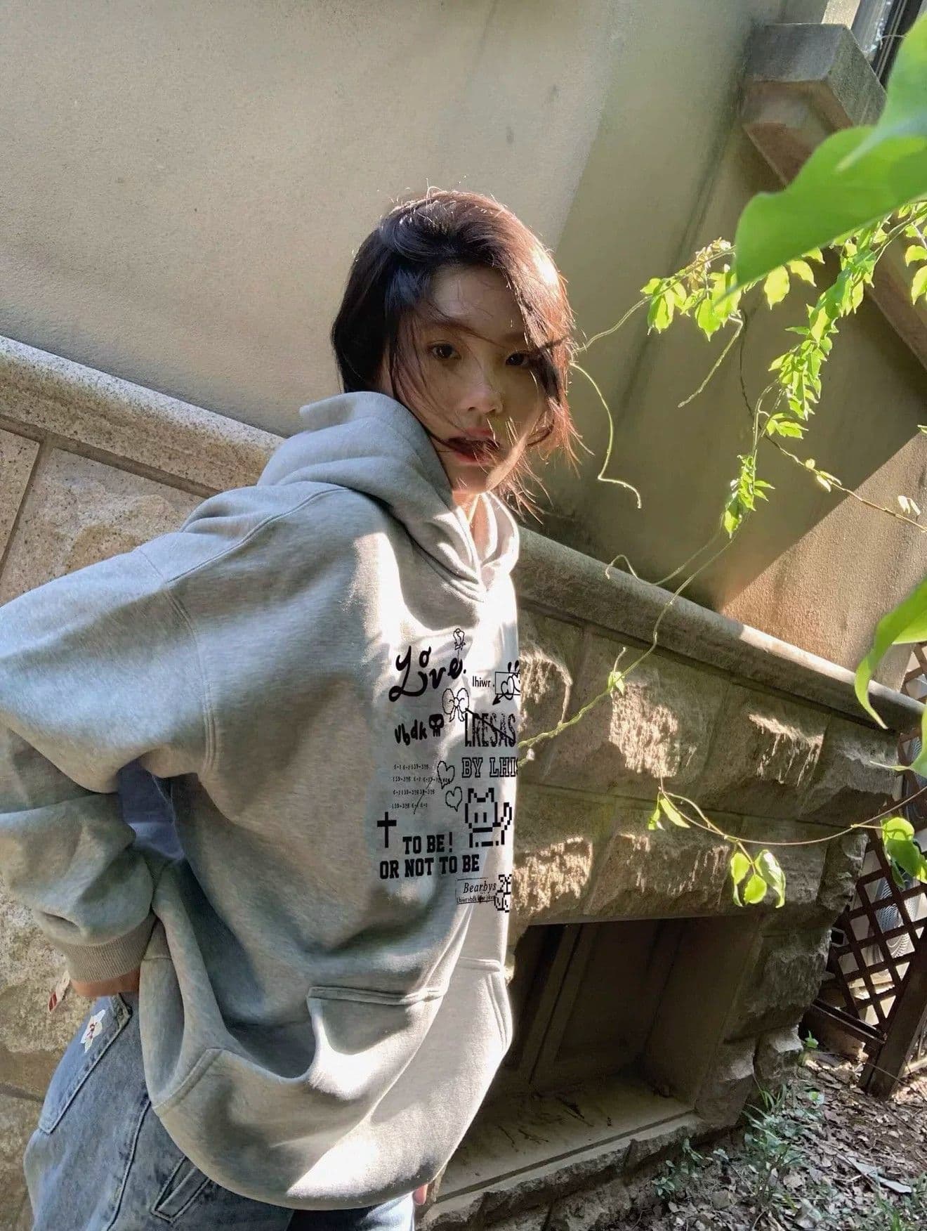 후아 면 복합 없음 모자 로프 있음 주머니 후드 티 스웨터 여성 프린트 얇은 스타일 털이 있는 상세 이미지 5