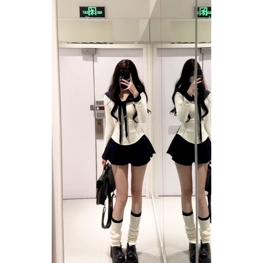 순수한 욕망 달콤한 핫걸 세트 학원 스타일 디자인 센스 해군 칼라 몸매 가꾸기 맨위 플리츠 반신 스커트 소녀 3종 세트 이미지 4