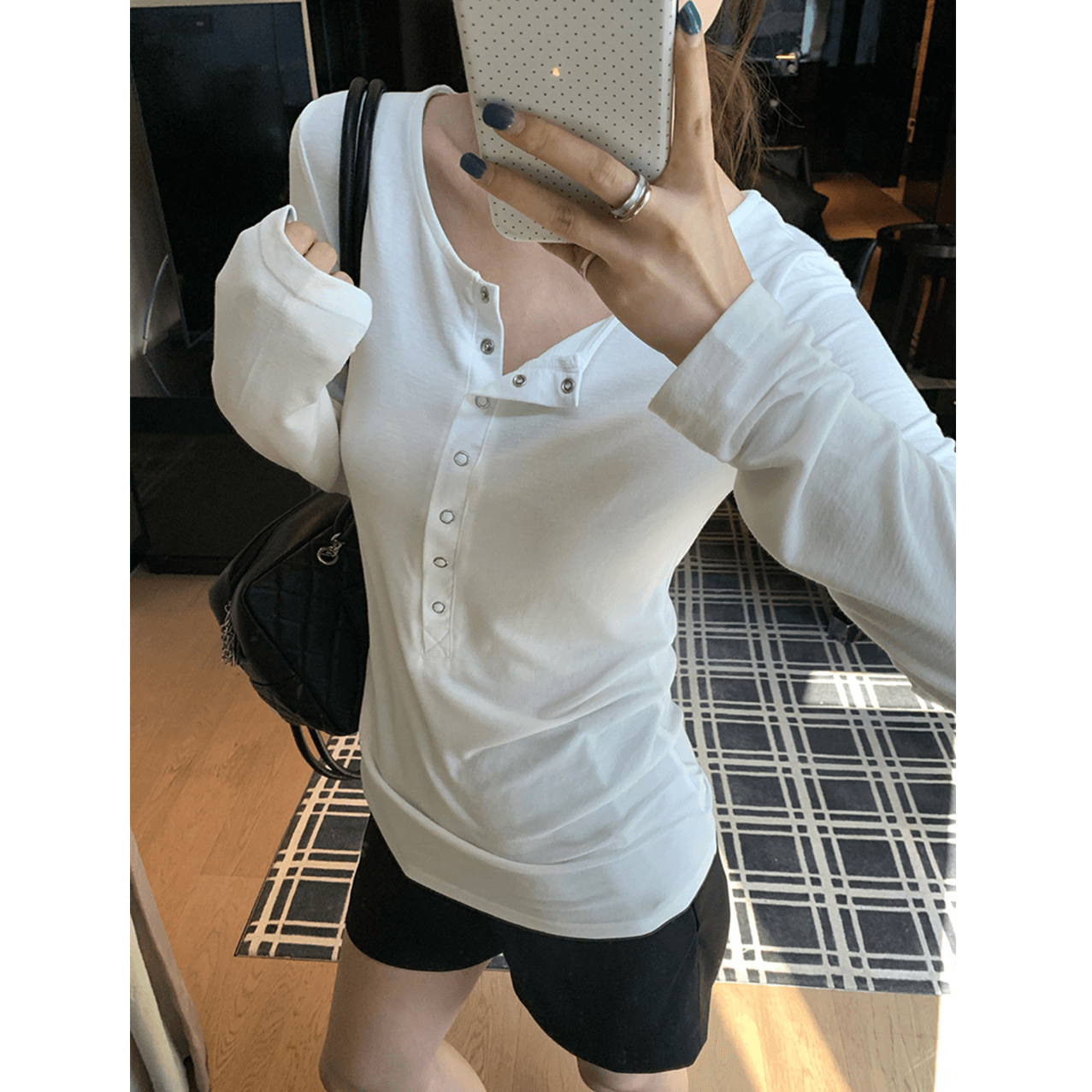 아메리칸 핫걸 긍정적 인 어깨 헨리 칼라 스냅 단추 긴팔 티셔츠 여성 이른 가을 인사이드 가져 가라. 슬림해 보이는 몸매 가꾸기 기본 셔츠 맨위 이미지 3