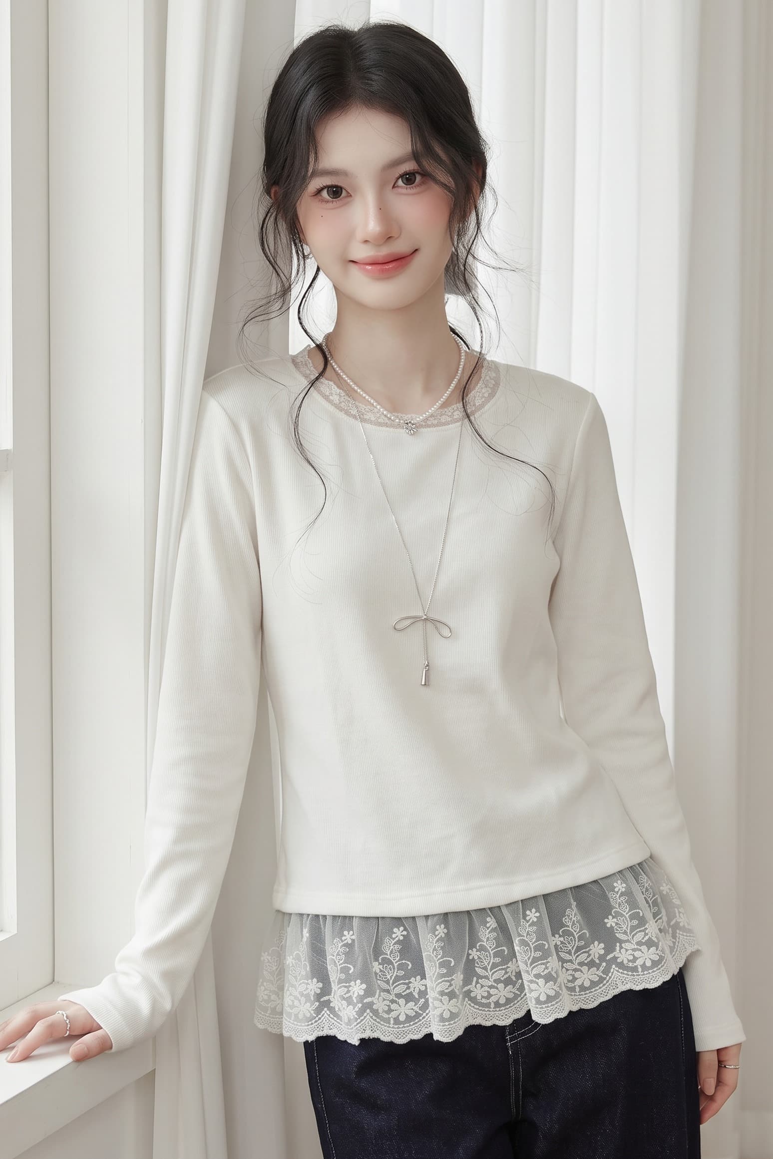 봄 가을 새로운 레이스 자수 밑단 긴팔 맨위 여성 몸매 가꾸기 다용도 라운드 넥 화이트 인사이드 가져 가라. 기본 셔츠 이미지 2