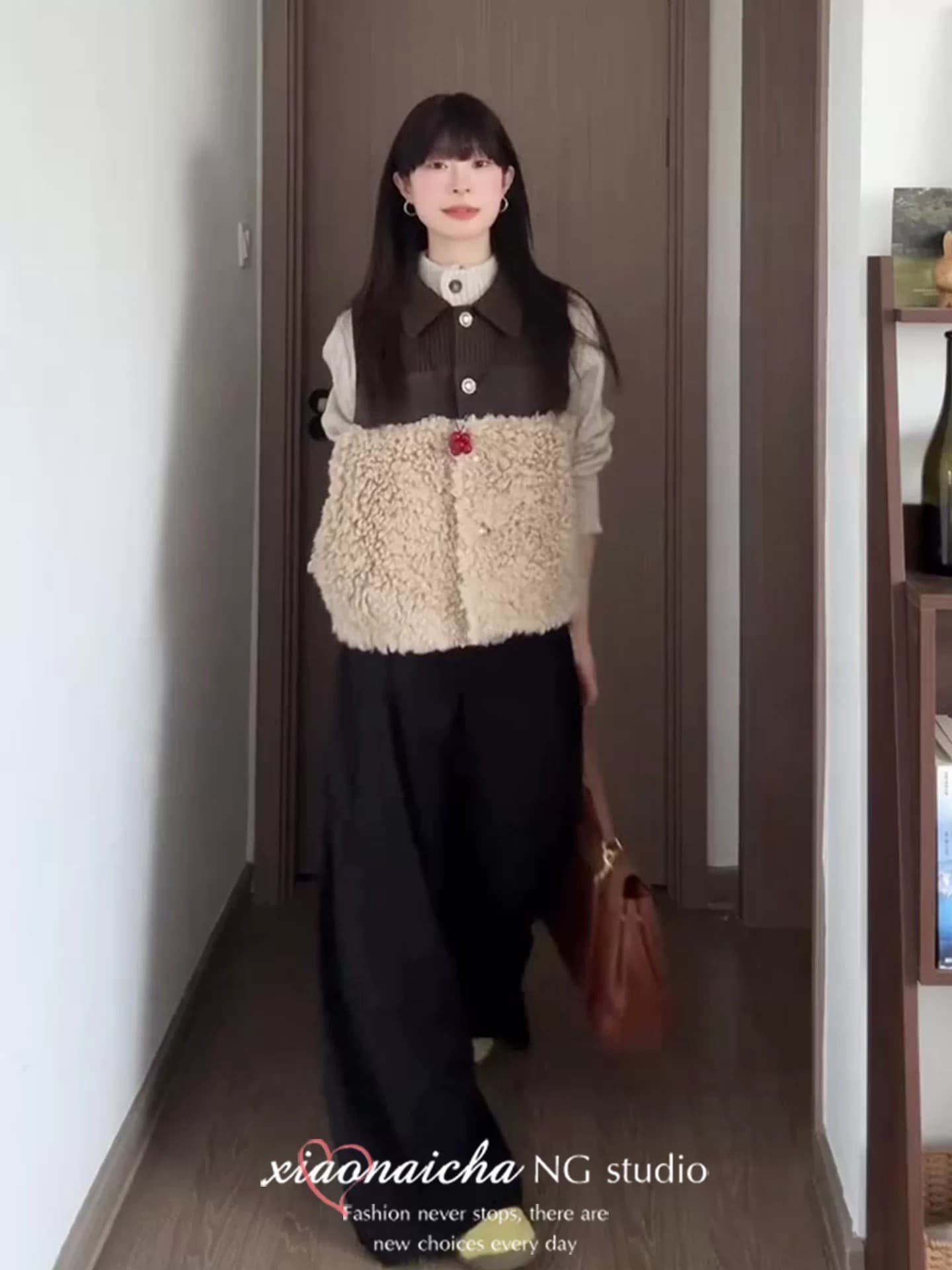 한 부서 레트로 양털 패치워크 배색 조끼 여자 가을 겨울 새로운 패션 품격 루즈핏 다용도 민소매 재킷 상세 이미지 3