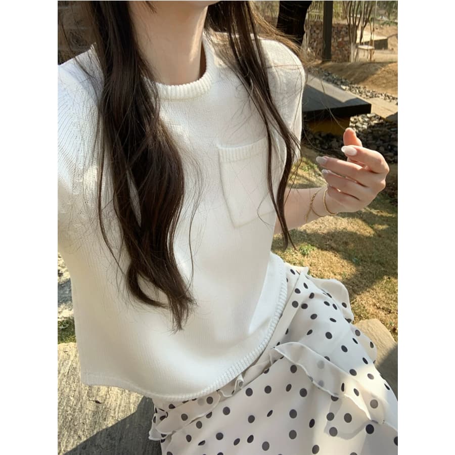 한국 동대문 얇은 스타일 라운드 넥 뒤로 트임 레이스업 니트 반팔 티셔츠 여성 여름 패션 루즈핏 맨위 이미지 2
