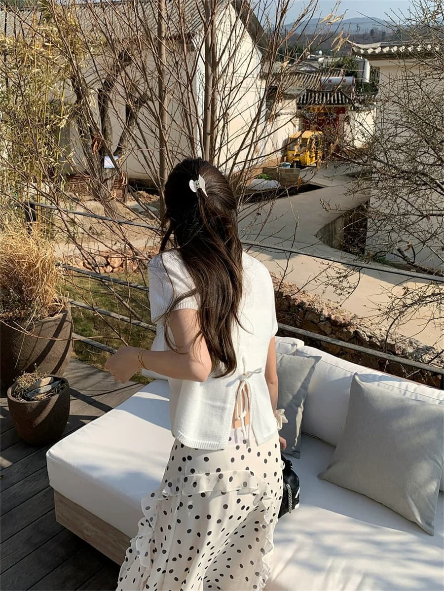 한국 동대문 얇은 스타일 라운드 넥 뒤로 트임 레이스업 니트 반팔 티셔츠 여성 여름 패션 루즈핏 맨위 상세 이미지 7