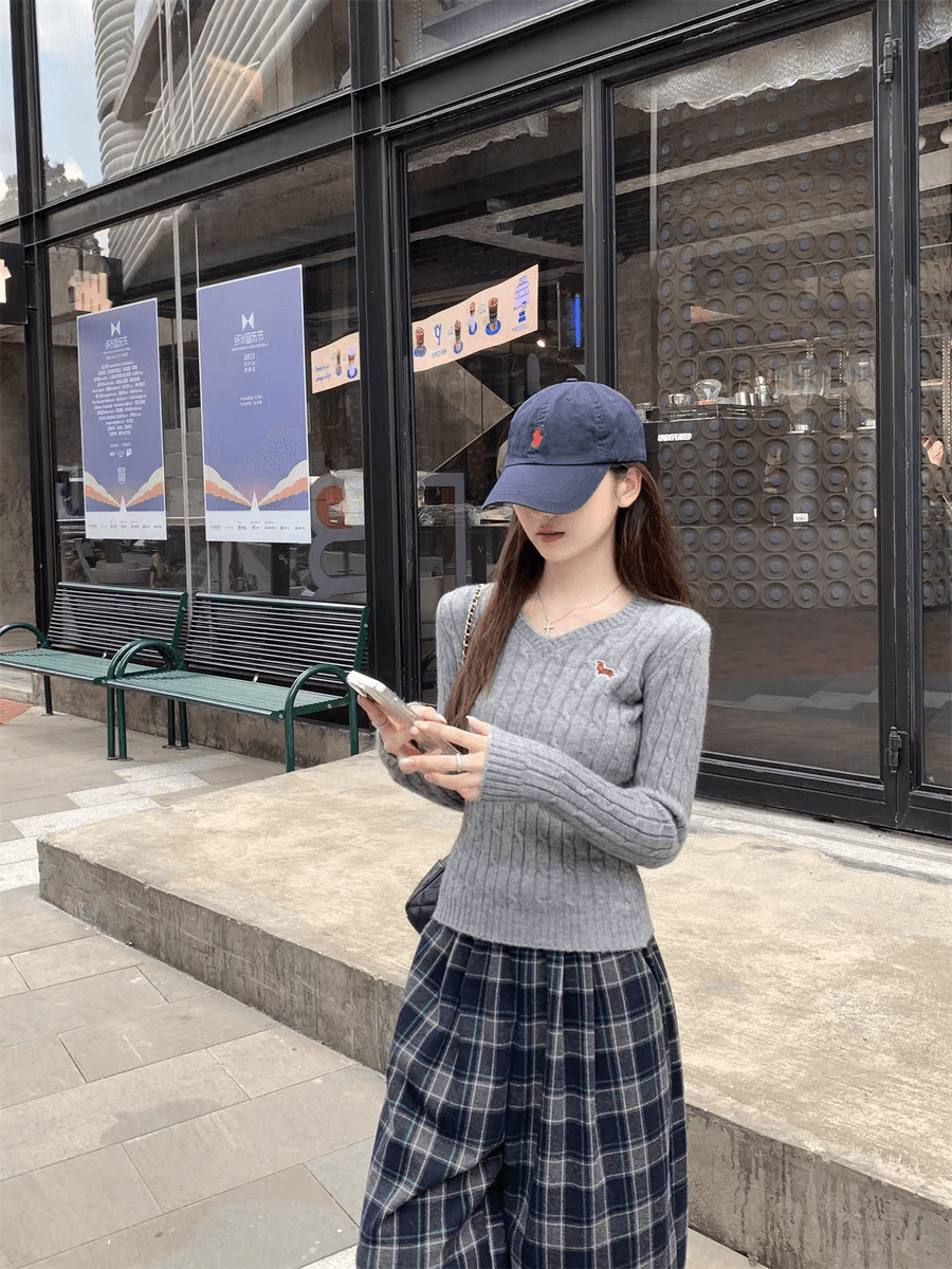 가을 겨울 한국 스타일 새로운 풀오버 꽈배기 V넥 자수 디자인 부드러운 찹쌀 인사이드 가져 가라. 스웨터 니트 스웨터 맨위 여성 상세 이미지 5