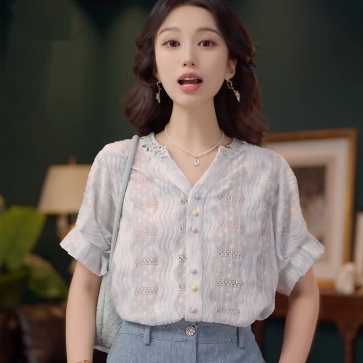 2 색 연기 루오 비 부드러운 셔츠 캐주얼 다용도 반팔 여성 셔츠 여름 맨위 상세 이미지 4