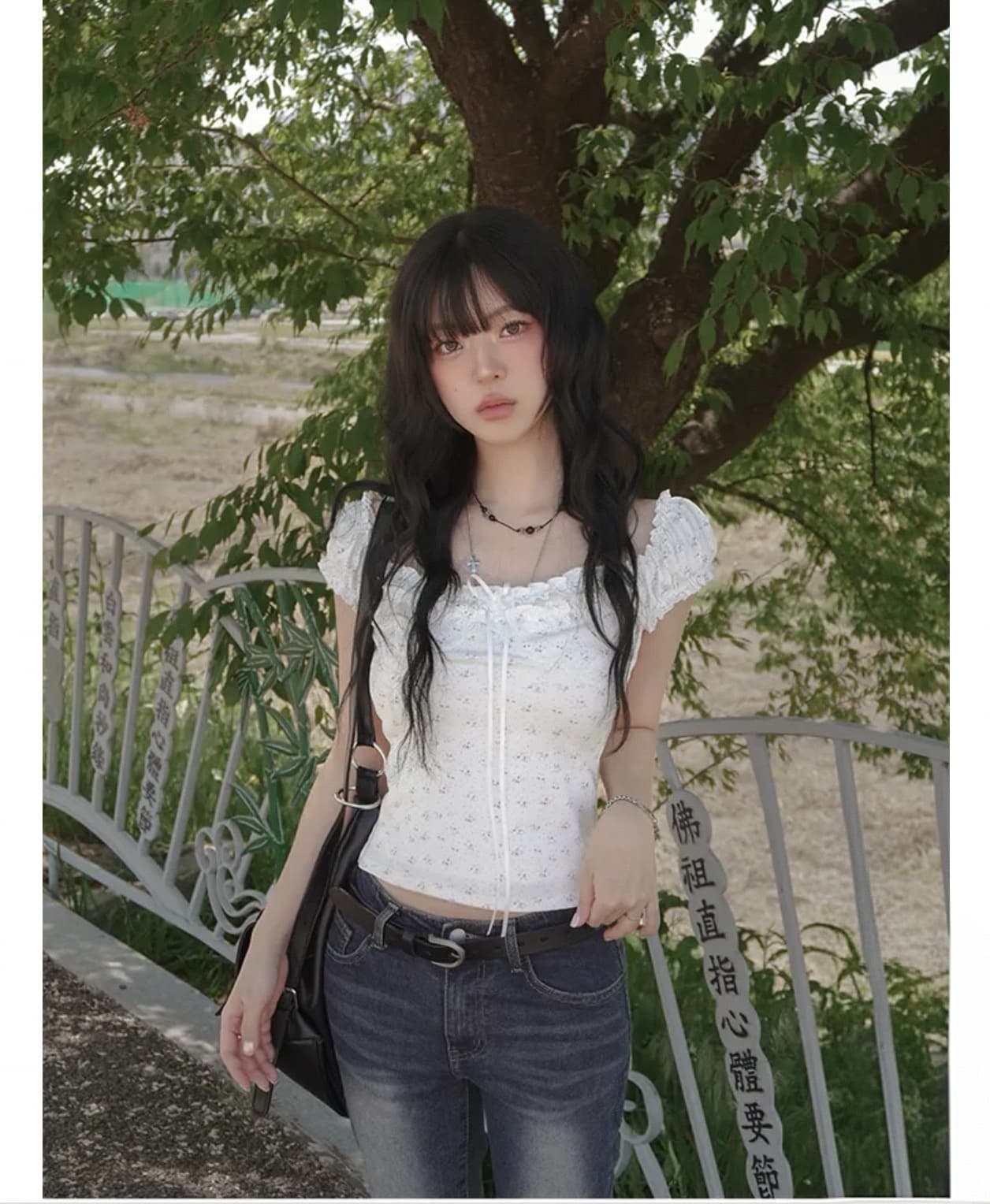 레이스 거품 소매 꽃무늬 반팔 티셔츠 몸매 가꾸기 슬림해 보이는 다용도 맨위 상세 이미지 2