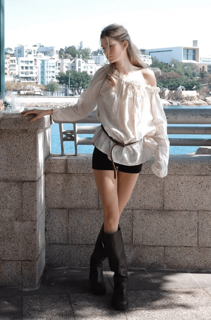 루즈핏 한 단어 비스듬한 칼라 오프숄더 프릴 블라우스 셔츠 맨위 상세 이미지 24