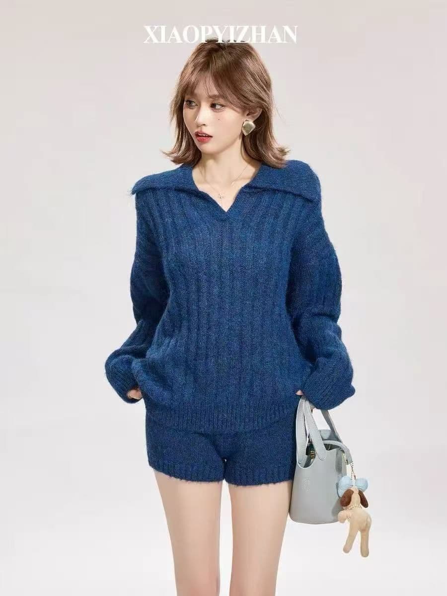 가을 겨울 새로운 한국 스타일 레트로 미니멀리즘 바람 폴로 칼라 니트 스웨터 반바지 투피스 세트 루즈핏 느긋한 바람 캐주얼 세트 상세 이미지 3