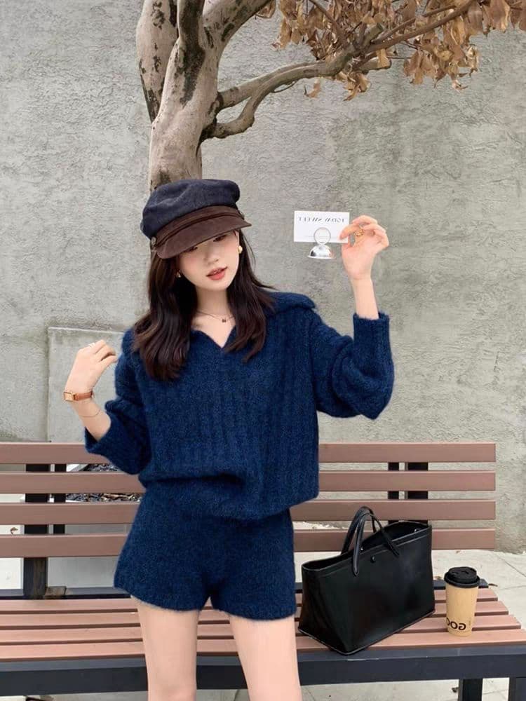 가을 겨울 새로운 한국 스타일 레트로 미니멀리즘 바람 폴로 칼라 니트 스웨터 반바지 투피스 세트 루즈핏 느긋한 바람 캐주얼 세트 상세 이미지 4