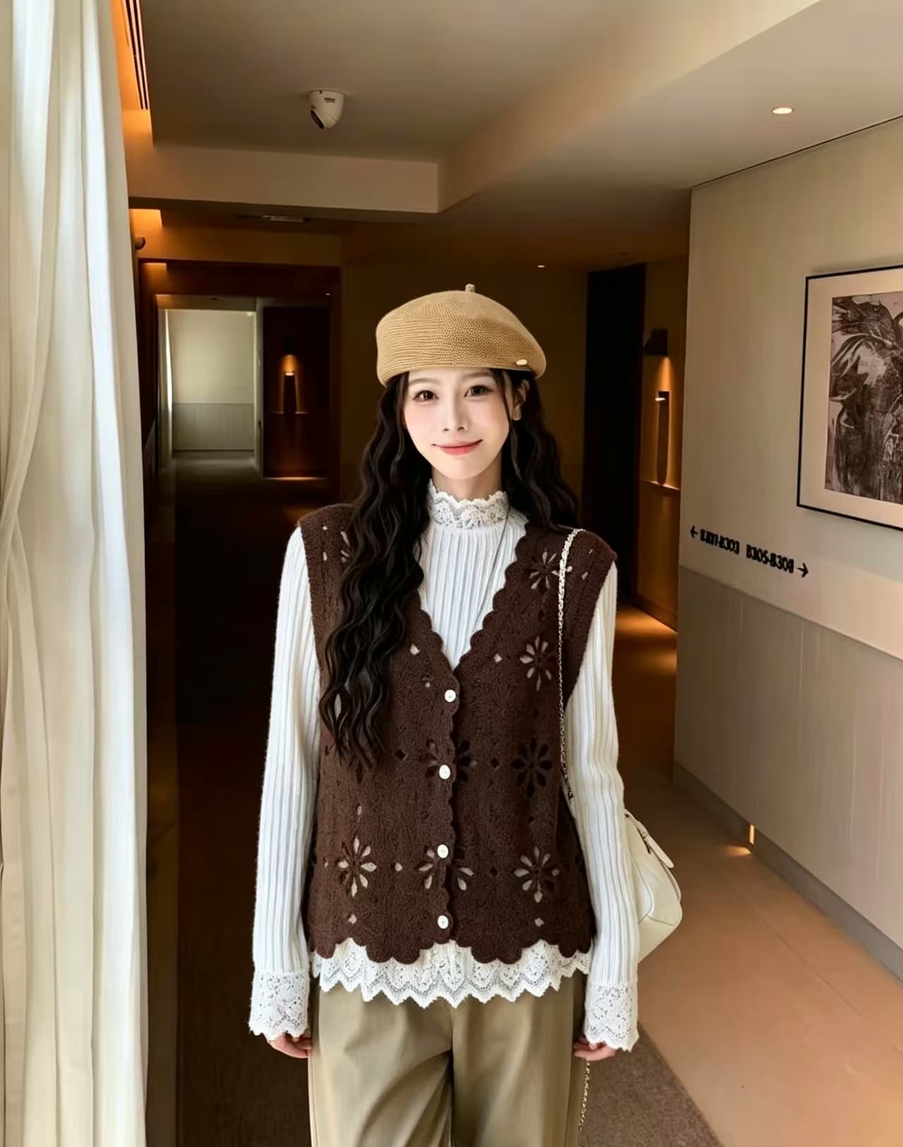 보헤미안 바람 커피 색상 홀로우 아웃 베스트 조끼 여성 외출용 2026 새로운 여름 빅 사이즈 마이크로 지방 mm 맨위 이미지 2