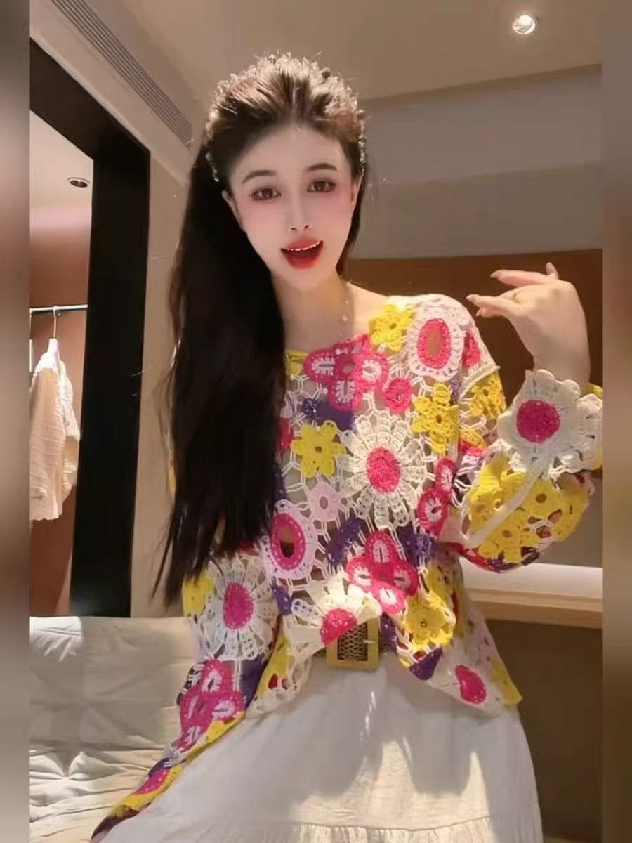 유럽 상품 무거운 작업 홀로우 아웃 자수 배색 긴팔 니트 스웨터 여성 봄 여름 새로운 작은 대중 디자인 센스 외국 가스 맨위 얇은