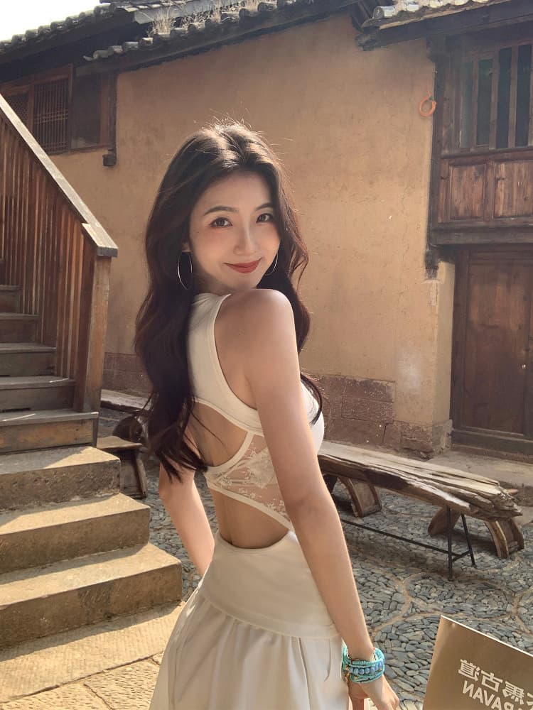 뒤로 홀로우 아웃 조끼 디자인 센스 핫걸 패치워크 레이스 민소매 맨위 여성 한 부서 니트 티셔츠 상세 이미지 2