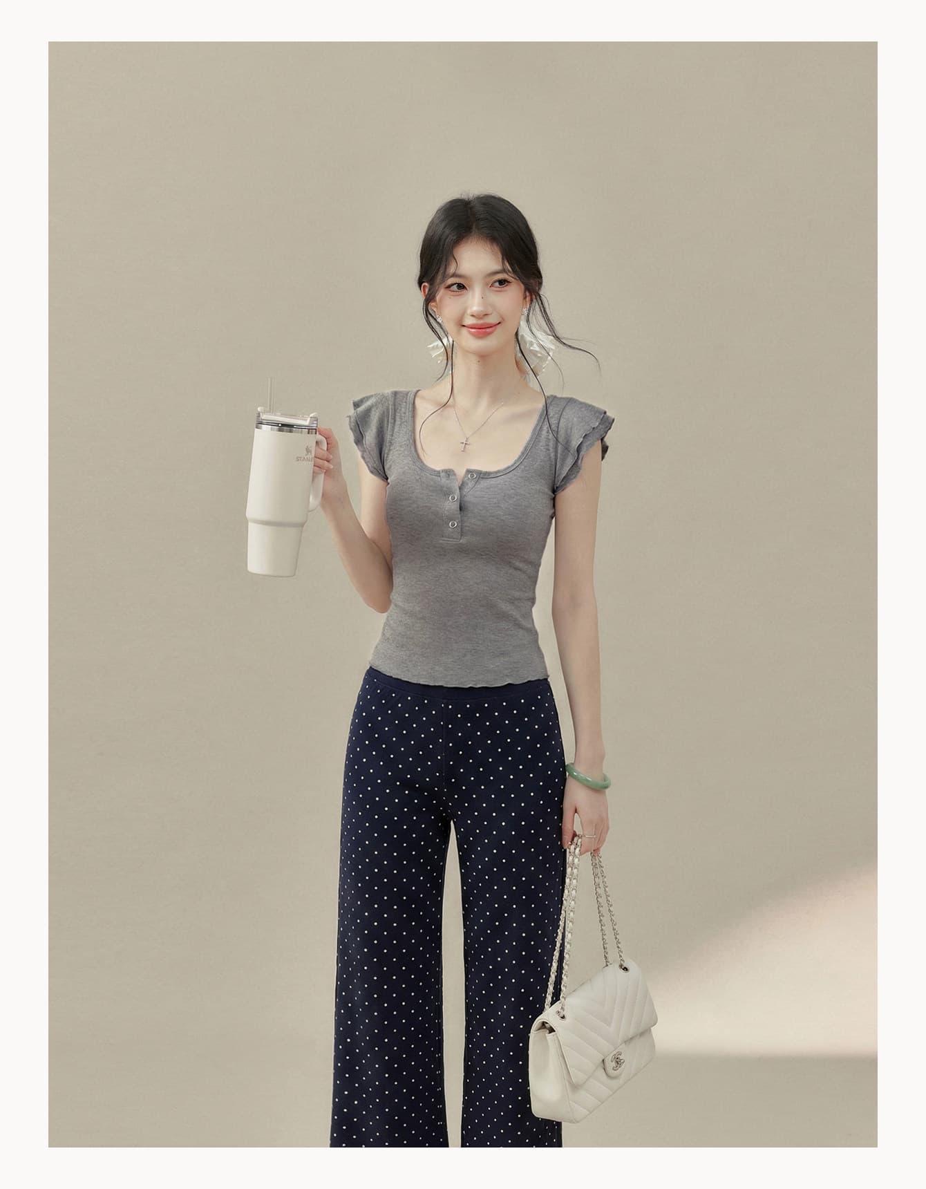 Ouyang 안녕하세요. 재미있는 도트 무늬 회색 u 칼라 작은 날다 소매 반팔 티셔츠 여성 여름 허리 수축 몸매 가꾸기 쇼트 스타일 맨위 상세 이미지 1