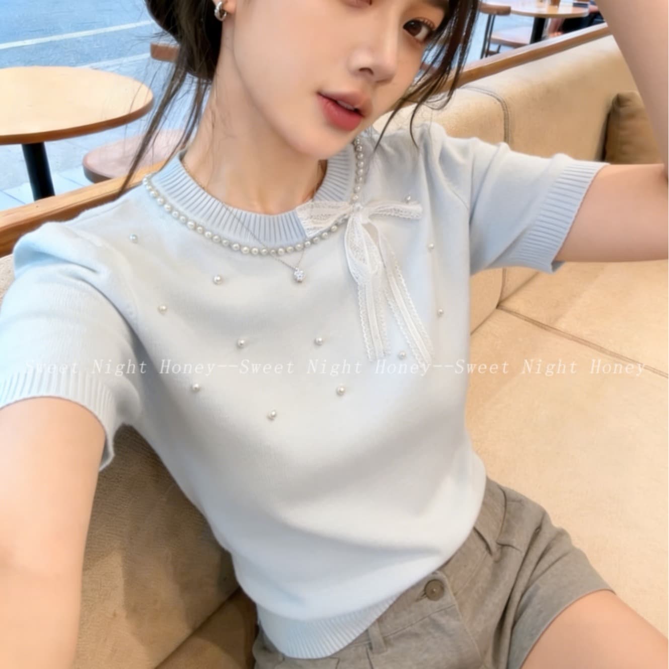 작은 샤넬 스타일 진주 나비 매듭 반팔 니트 스웨터 여성 여름 새로운 품격 연령 감소 패션 다용도 티셔츠 맨위 이미지 6