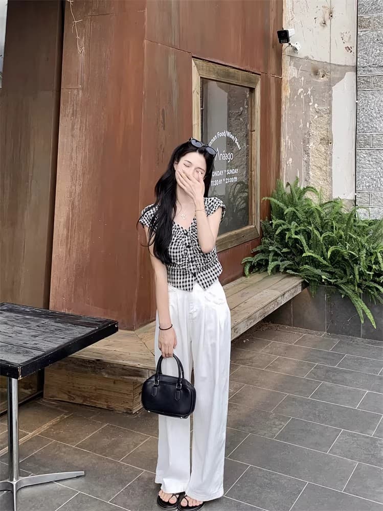 레트로 흑인과 백인 체크무늬 민소매 여성 셔츠 여름 새로운 디자인 센스 작은 대중 V넥 몸매 가꾸기 슬림해 보이는 쇼트 스타일 맨위 상세 이미지 15