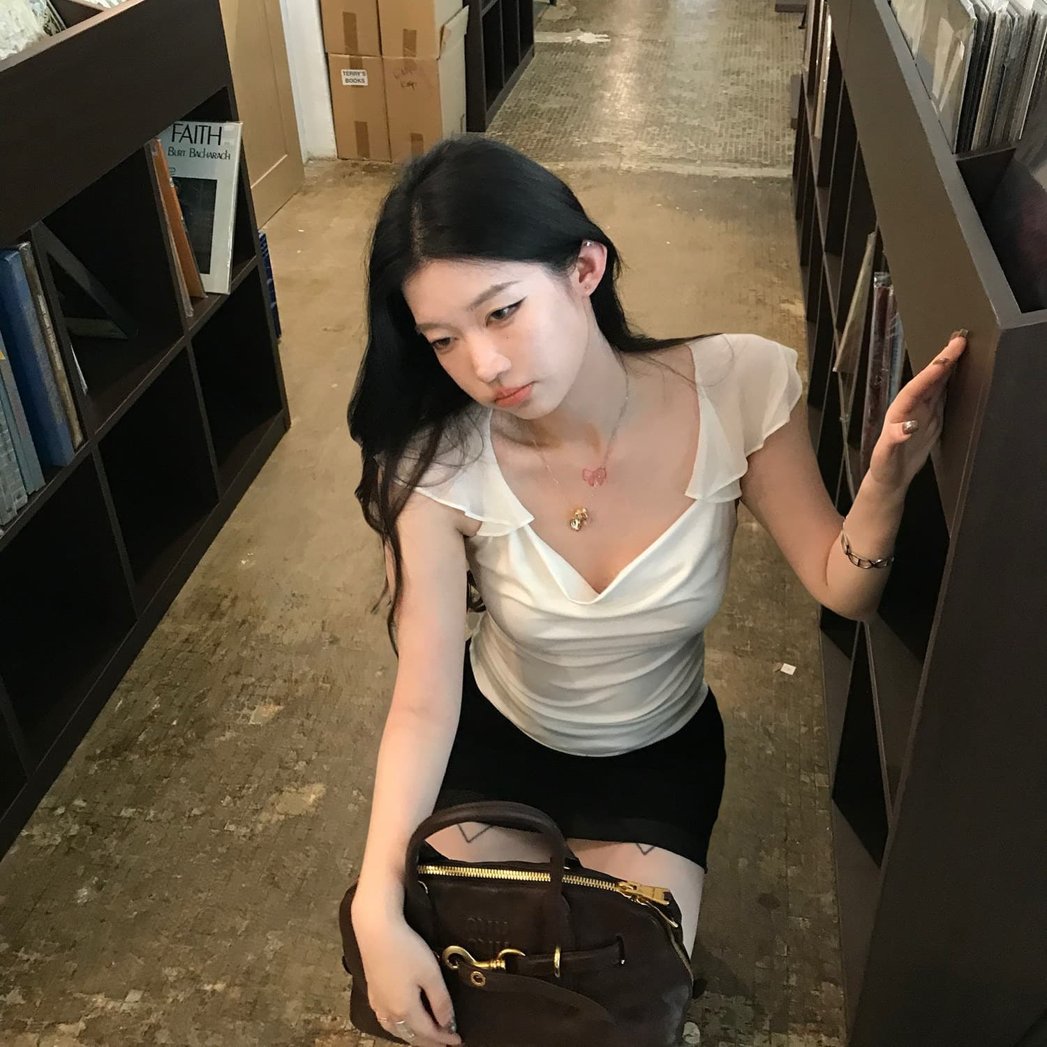 sheepland 빛 산소 프라임 연 t 주간 실크 흔들다 칼라 반팔 티셔츠 여성 여름 허리 수축 디스플레이 얇고 작은 날다 소매 맨위 이미지 5