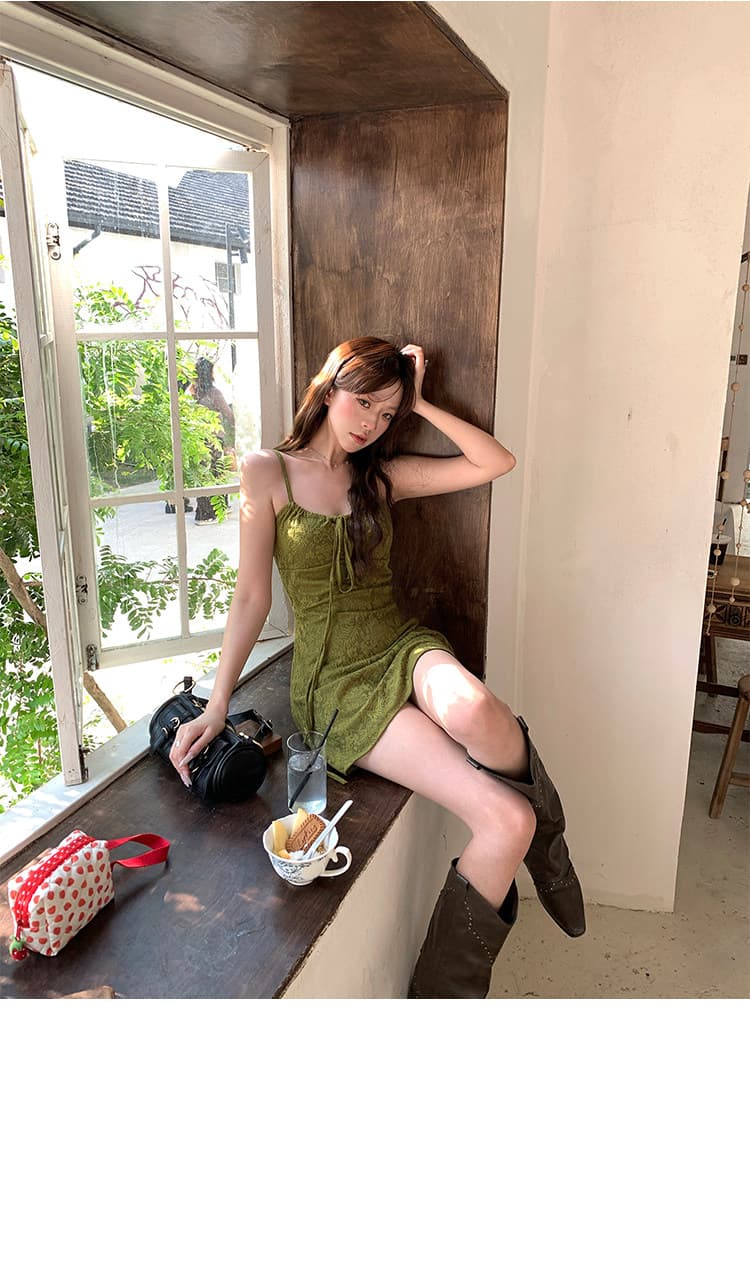 달콤한 도움말 빛 요리 한 바람 허리 수축 슬립 드레스 순수한 욕망 소녀 레이스업 질감 센스 자카드 휴가 바람 여성 드레스 상세 이미지 5