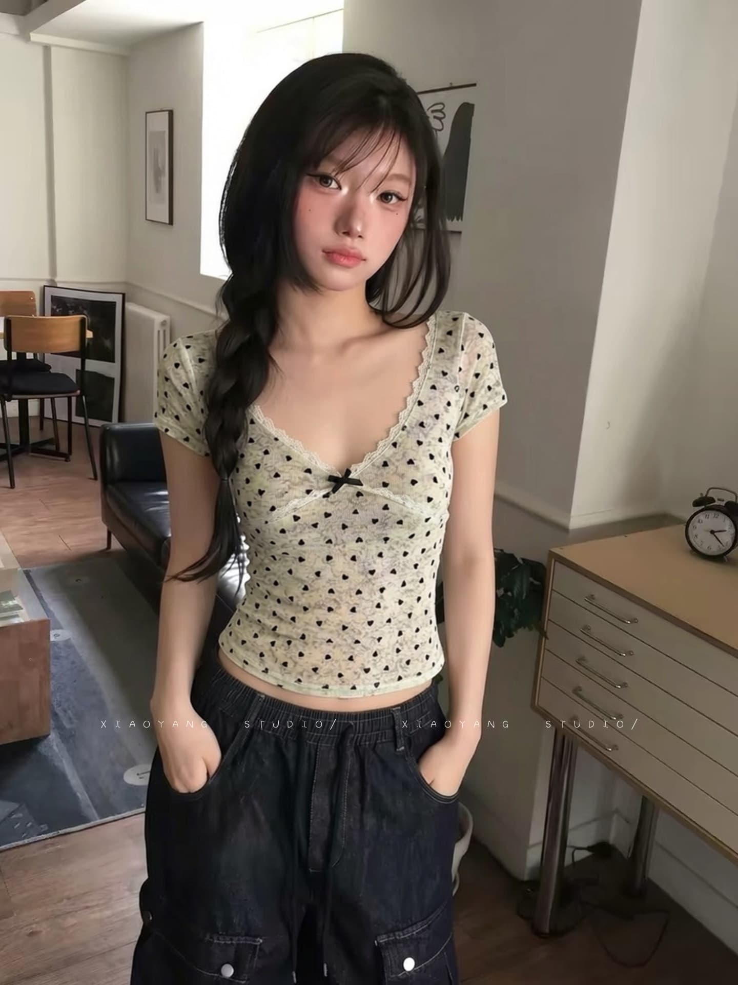 어린 양 홈 순수한 욕망 홀치기 염색 프린트 식물 플러시 레이스 V넥 반팔 티셔츠 여성 여름 디자인 센스 하트 도트 무늬 맨위 상세 이미지 4