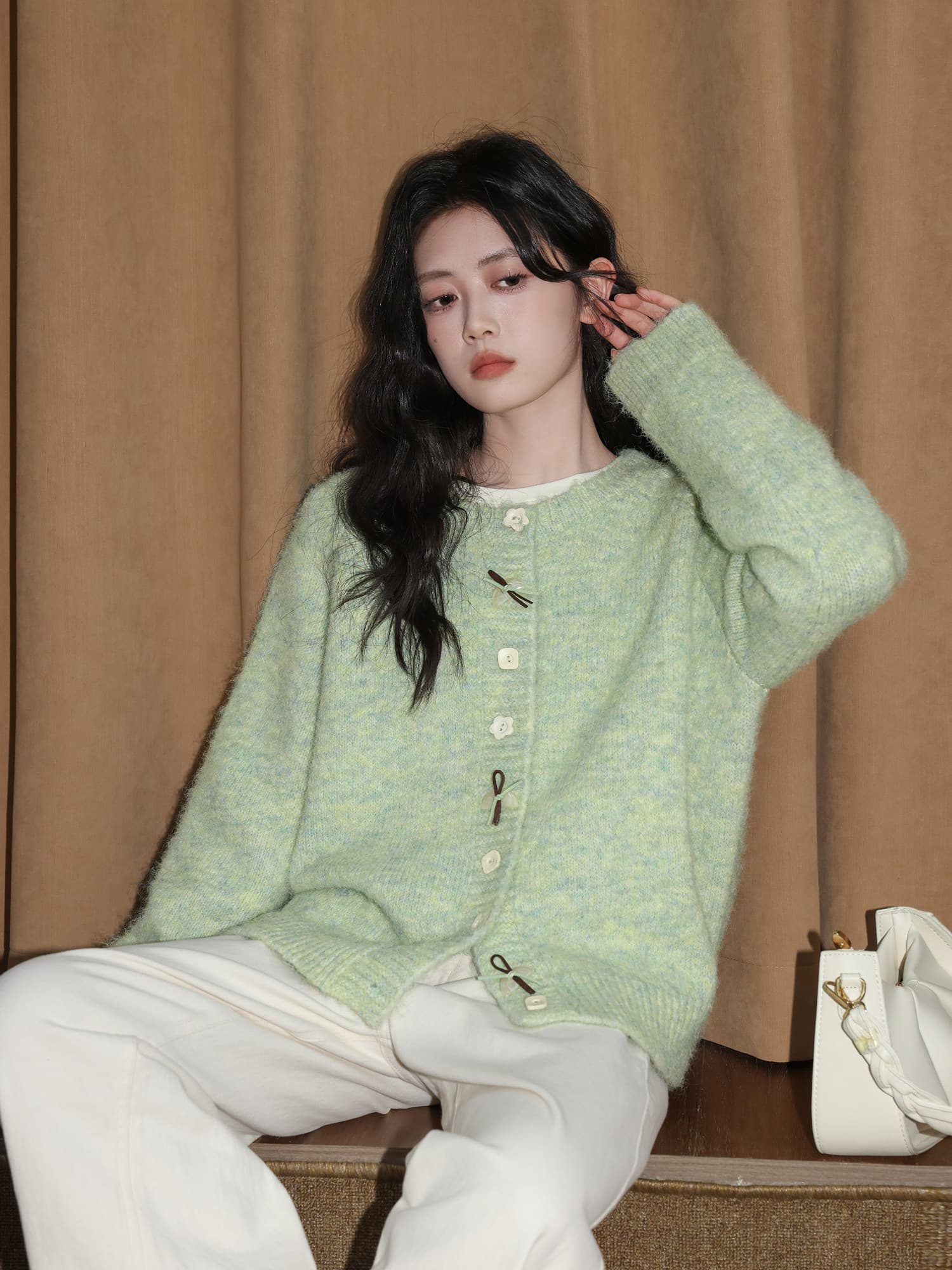 밝은 녹색 라운드 넥 스웨터 여성 코트 가을 겨울 2026 새로운 와이드 부드러운 찹쌀 두꺼운 니트 오픈 가디건 외부 잡아라. 의류 이미지 3
