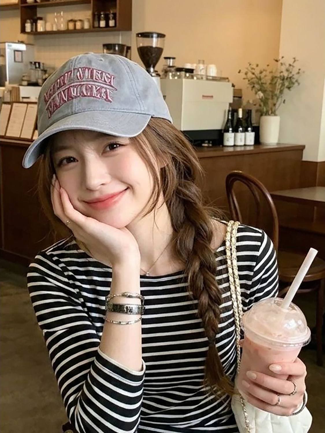 미니멀리즘 보트 칼라 부드러운 기본 셔츠 여름 단색 스트라이프 나팔 7부 소매 몸매 가꾸기 출퇴근 좋아 보인다. 다용도 티셔츠 여성 이미지 3