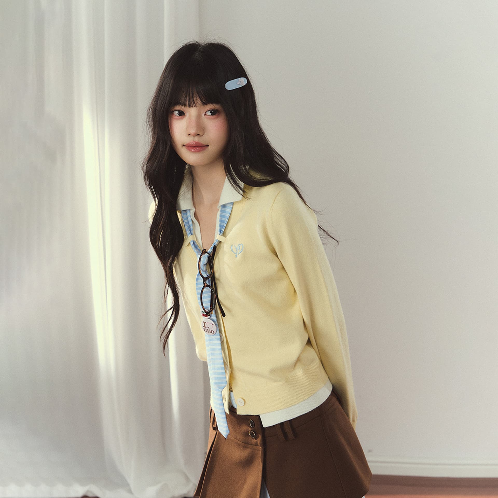 umoumo 우 버섯 이른 가을 한 부서 소녀 스트라이프 넥타이 배색 페이크 레이어드 V넥 오픈 가디건 슬림해 보이는 털 니트 스웨터 상세 이미지 7