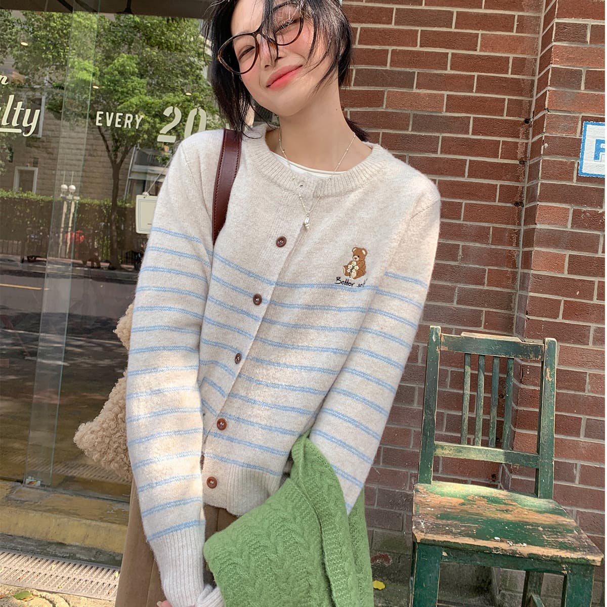 sisilyon 씽 하는 소리 작은 곰 한 부서 포함 양모 자수 스웨터 여성 코트 가을 겨울 느긋한 바람 캐주얼 오픈 가디건