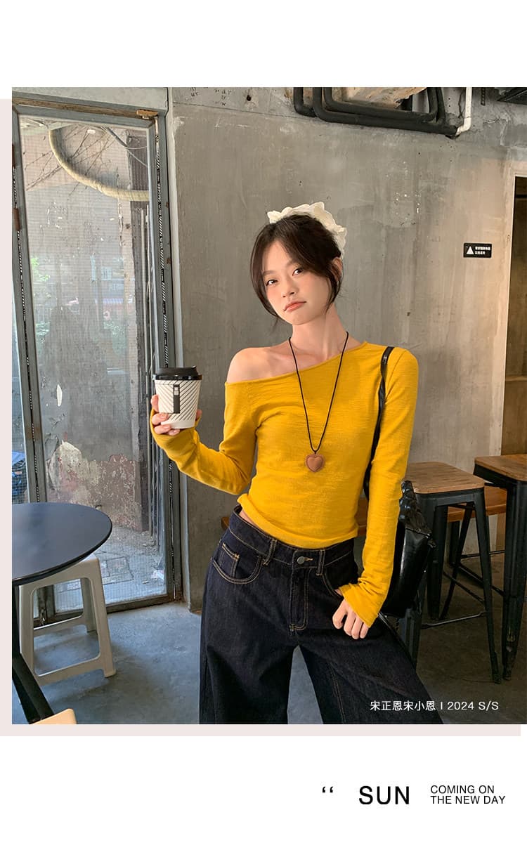 송 긍정적 인 En 황색 비스듬한 어깨 긴팔 티셔츠 여성 이른 가을 수 있습니다. 외출용 몸매 가꾸기 인사이드 가져 가라. 기본 셔츠 순수한 욕망 오프숄더 맨위 상세 이미지 4
