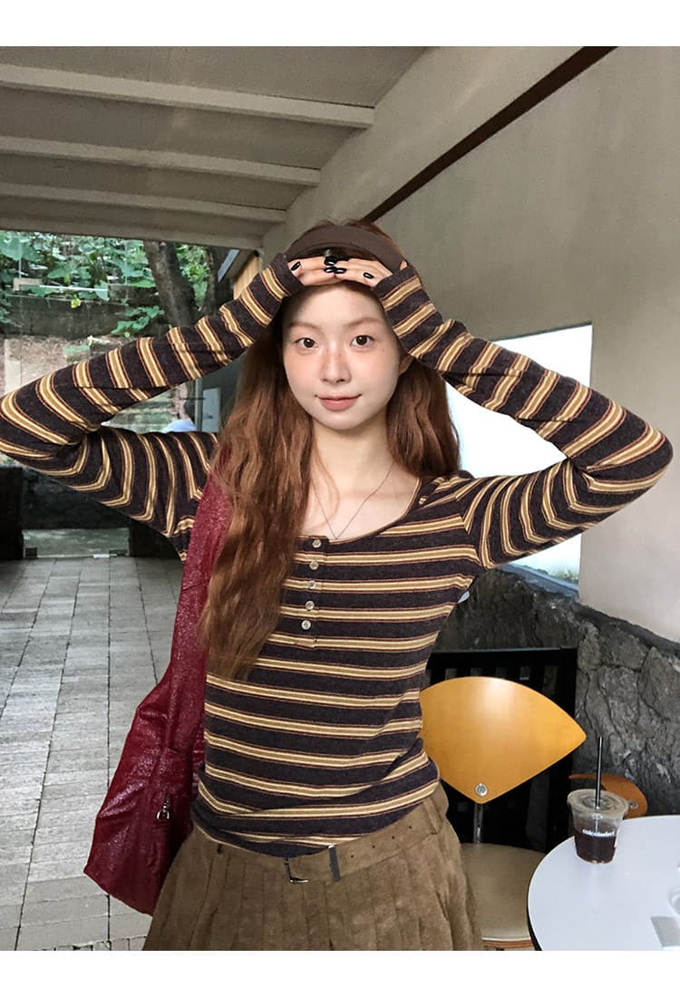레드 맨 내부에 가져 가라. 기본 셔츠 여성 가을 2026 새로운 긴팔 티셔츠 작은 대중 아니요 명중 섹션 니트 스트라이프 맨위 상세 이미지 8