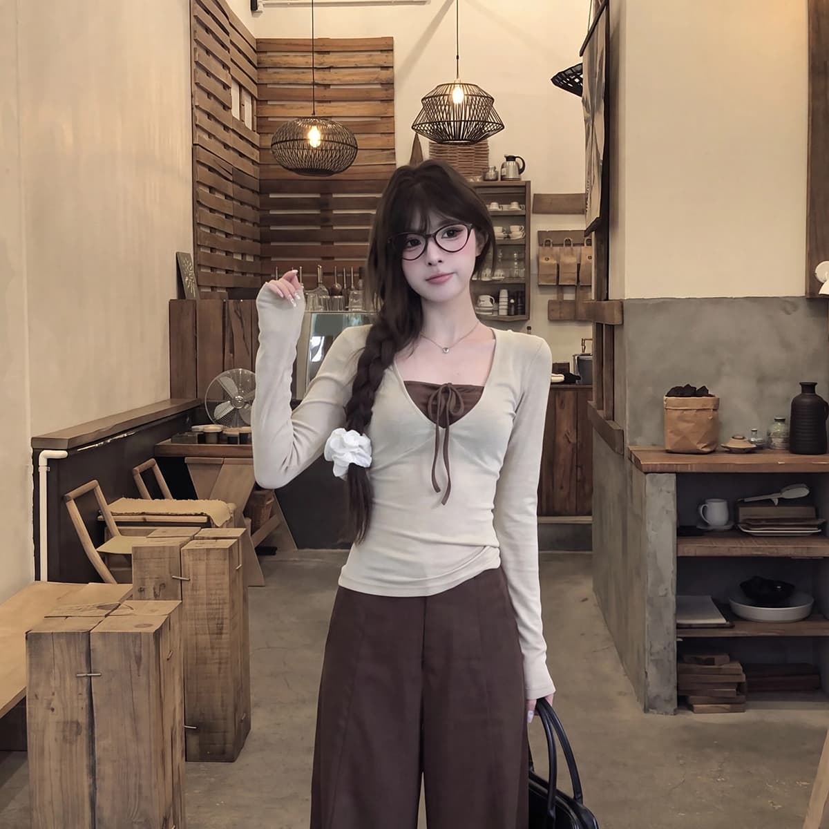 pphome 한 부서 핫걸 페이크 레이어드 배색 V넥 스트랩 긴팔 티셔츠 여성 이른 가을 품격 몸매 가꾸기 슬림해 보이는 맨위 이미지 5