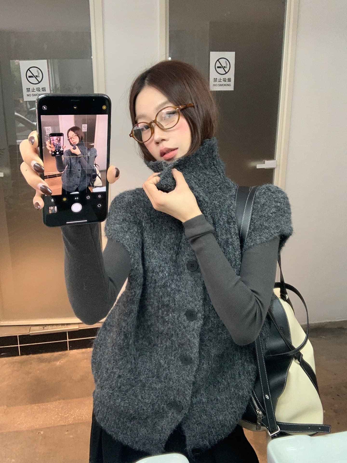 레드 맨 파빌리온 니트 베스트 여자 2026 새로운 머저리 외출용 자이언트 잘 생긴 ~ 중 세련된 외국 가스 회색 조끼 조끼