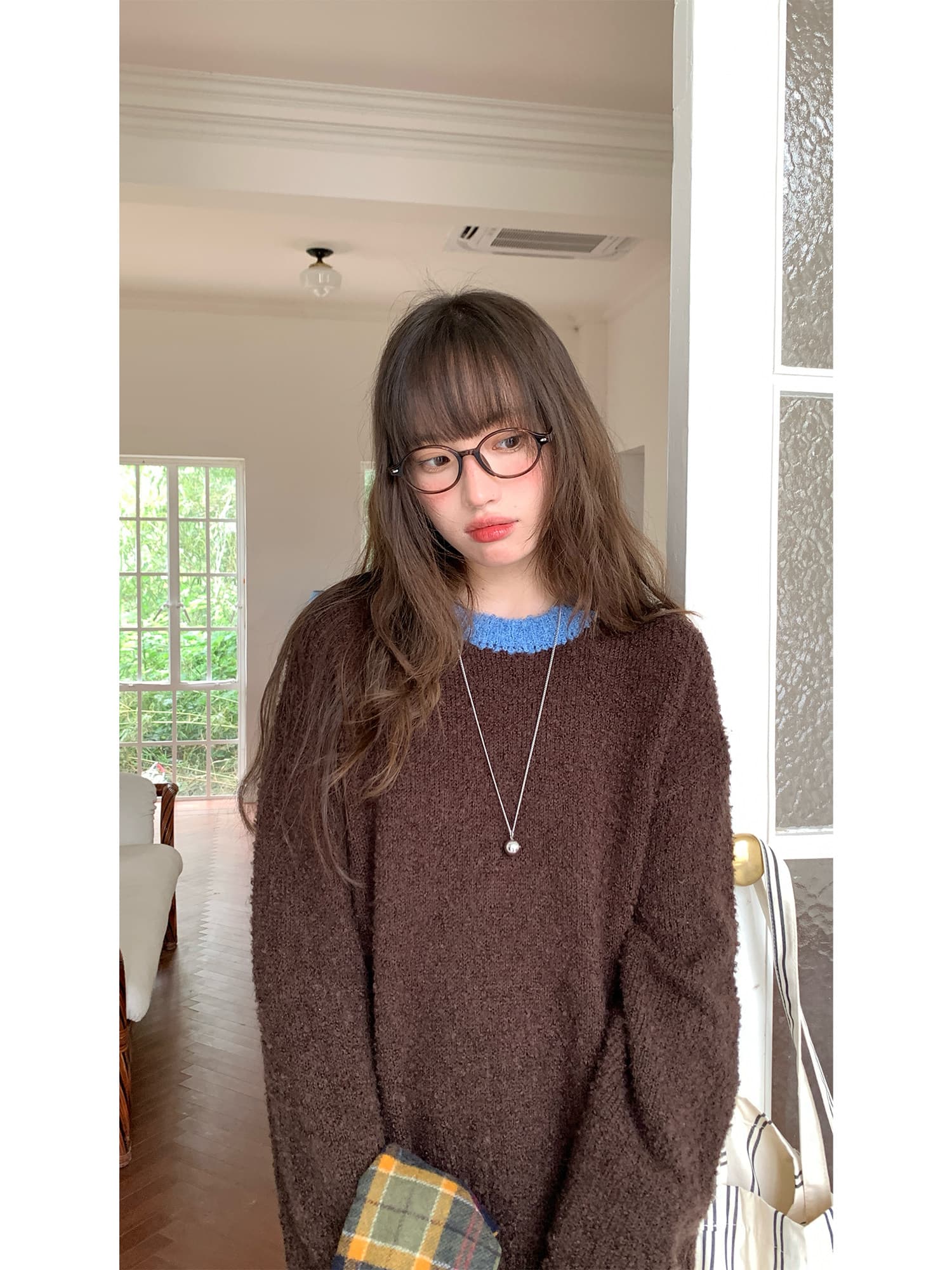 rainy 부드러운 찹쌀 질감 연령 감소 네클라인 배색 스웨터 가을 겨울 소녀 느긋한 한 부서 라운드 넥 털 니트 스웨터 맨위 이미지 3