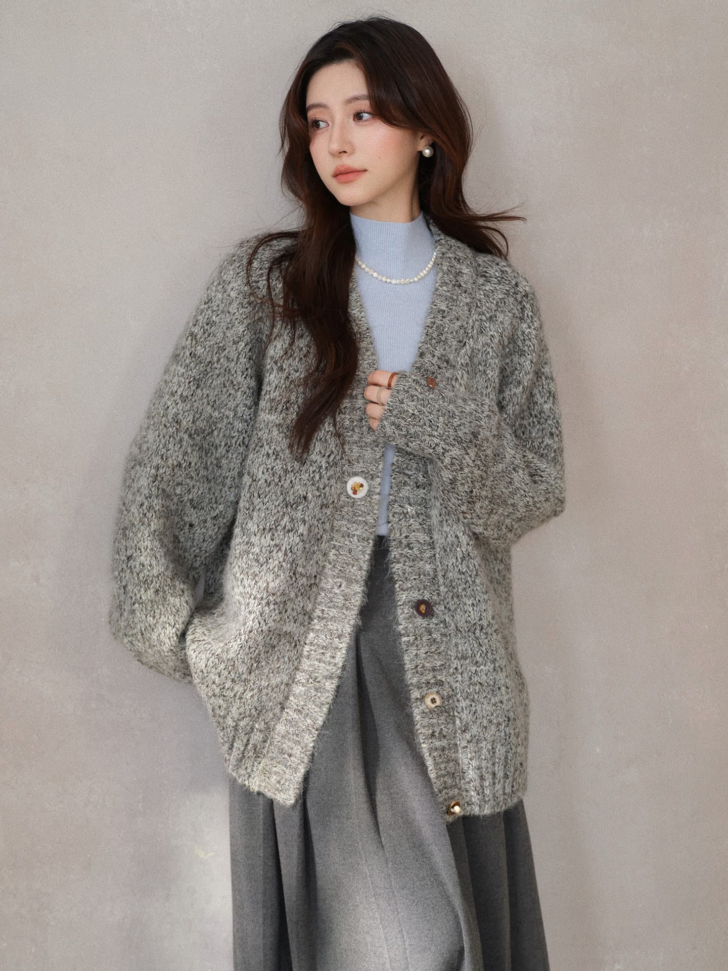 sleepybunny 양모 레트로 V넥 스웨터 오픈 가디건 여성 겨울 캐주얼 느긋한 부드러운 찹쌀 루즈핏 보온 재킷 상세 이미지 4